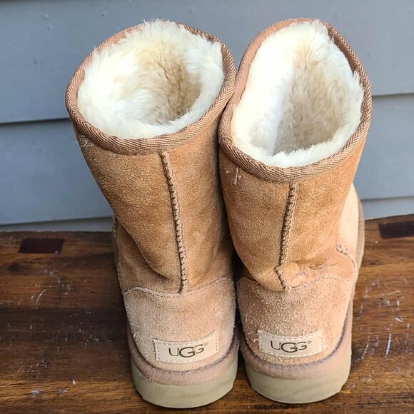 UGG Classic Chestnut Suede Shearling Boots size 5 - Picture 3 of 9